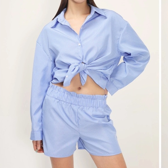 Storets blue pin stripe set size small. Style is frank pin stripe set. - Picture 3 of 4